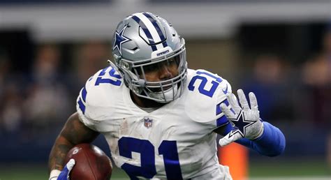 Dallas Cowboys: Ezekiel Elliott not a starter for first time since 2016 ...