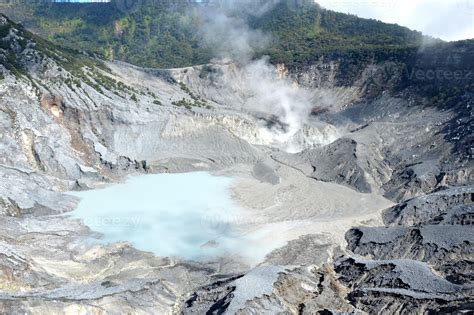 Tangkuban Perahu Mountain 759373 Stock Photo at Vecteezy