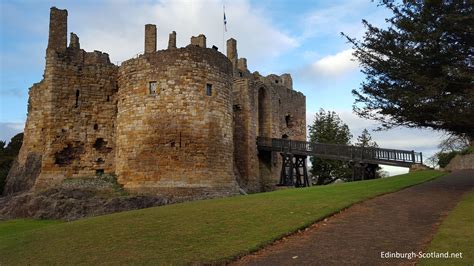 Scottish Castle Ruins - Edinburgh-Scotland.net