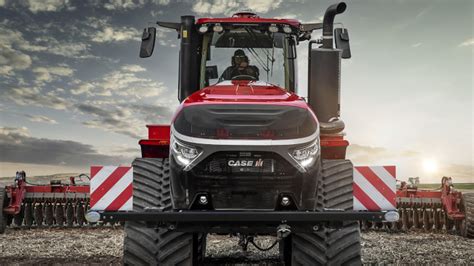 Case IH unveil the new Quadtrac 715 | Farm Contractor & Large Scale Farmer