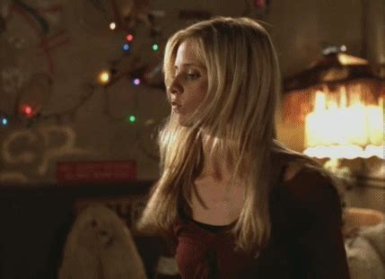 Buffy the Vampire Slayer GIFs | POPSUGAR Entertainment