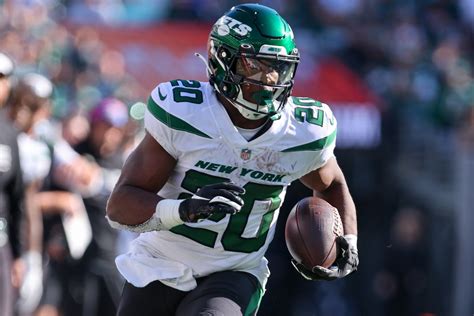 Breece Hall Injury Update: Will the Jets' RB Play in 2023?