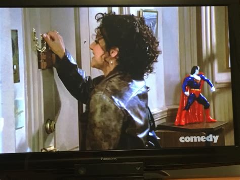 Watching Bizarro jerry and noticed even in the alternate apartment they had a well placed ...