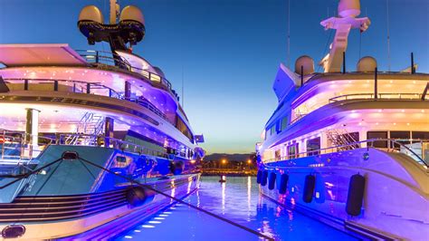 Luxury Yacht Party