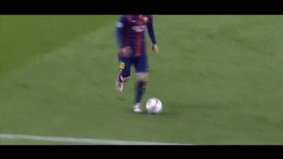 Lionel Messi GIF - Find & Share on GIPHY