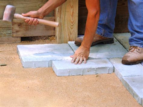 Building a Paver Patio | how-tos | DIY