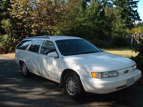 1989 Ford taurus wagon curb weight