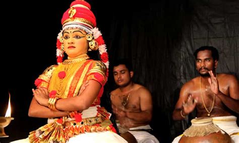 List of 14 Traditional Folk Dances of Kerala with Photos