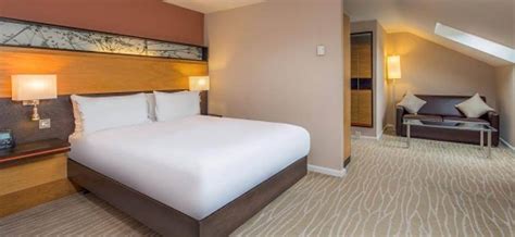 HHilton Hotel East Midlands Airport with Car Parking - Book Online | APH