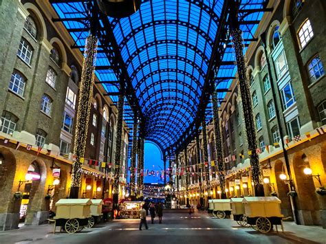 Hay’s Galleria market, London – Architecture Revived