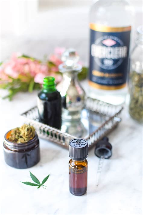 Easy Green Dragon Recipe » Cannabis Alcohol Tincture » Emily Kyle, MS, RDN