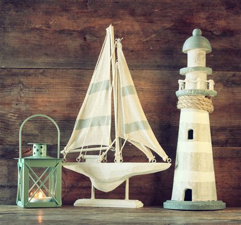 Interior 101: Nautical / Navy Inspired Interior Design - HomeLane Blog