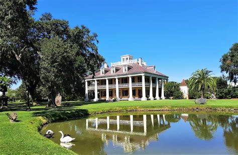 A Guide To Houmas House: A Haunted Louisiana Plantation