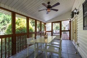 Sensational Screened Porch Ideas For Your Mobile Home - Mobile Home Living