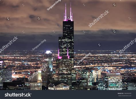 Sears tower night Images, Stock Photos & Vectors | Shutterstock