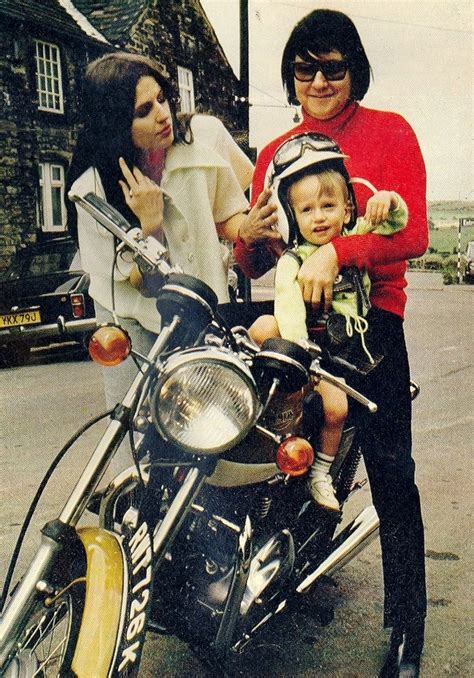 pinkeye-private-i: Roy Orbison with his family,... - Music & Motors