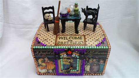 SOLD! 'Welcome my pretties' Halloween witches kitchen box: | Vintage halloween witch, Vintage ...