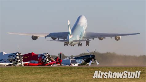 Boeing 747-8F Maximum Performance Departure - EAA AirVenture Oshkosh ...