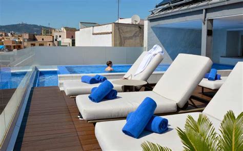 14 Best Rooftop Pools at hotels in Barcelona [2024 UPDATE]