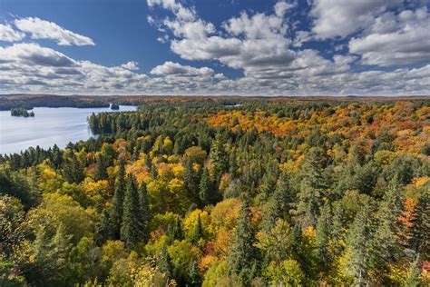 How to See Canada's Fall Foliage at Its Peak