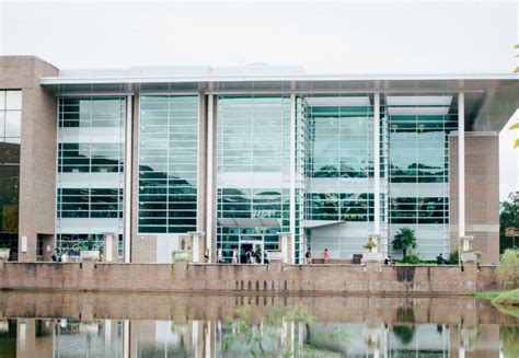 UNF: UNF library hosts grand opening ceremony for the new Virtual Learning Center