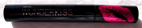 WUNDER2 Wunderkiss Lip Plumper Gloss Review Photos Swatches - COSMELISTA