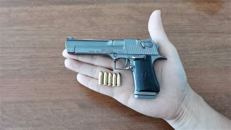 Miniature Desert Eagle Toy Gun Unboxing 2022 - Mini Shell Ejection Pistol Keychain - YouTube