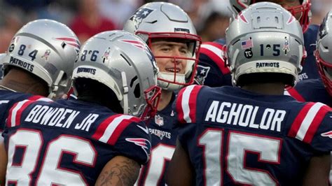 Charlie Weis believes Mac Jones, Patriots have a weapons issue – NBC Sports Boston