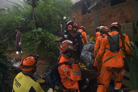 Toll mounts as Brazil storm rescuers retrieve more bodies | The Straits Times