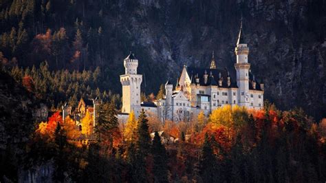 Neuschwanstein Castle at fall - backiee