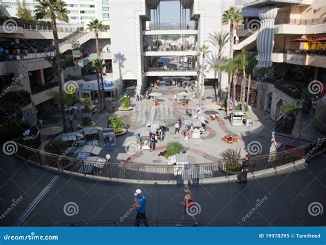 Hollywood & Highland Center Editorial Image - Image of mall, center ...