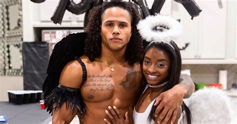 Simone Biles and Stacey Ervin Jr. Angel Halloween Costumes | POPSUGAR ...