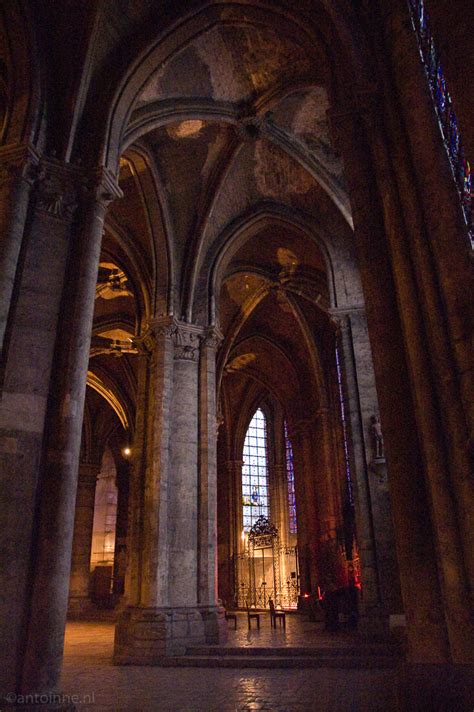 Chartres cathedral interior – antoinne.nl