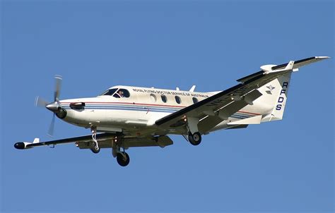 Aircraft Identification: What single-engine, T-tail, commuter aircraft ...