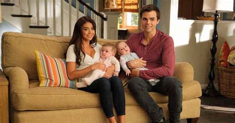 Modern Family Season 11 Episode 6: Preview and Streaming Details! - Lost Virtual Tour