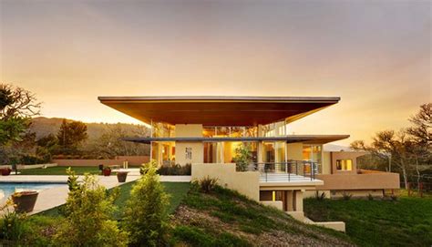 15 Modern Contemporary Homes On A Hill | Home Design Lover