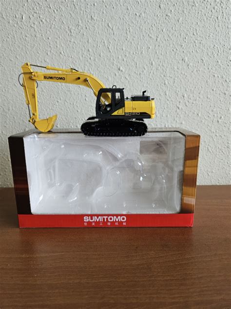 Sumitomo Diecast Excavator, Hobbies & Toys, Memorabilia & Collectibles ...