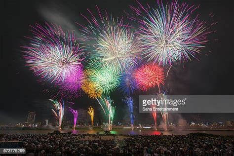 Tokyo Fireworks Photos and Premium High Res Pictures - Getty Images