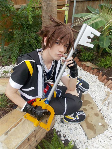 Kingdom Hearts - Sora Cosplay by NipahCos on DeviantArt