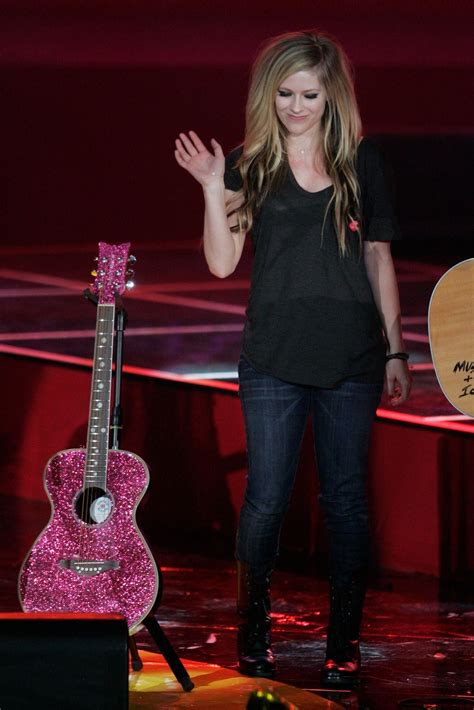 Live in Concert!! - Avril Lavigne Photo (9378634) - Fanpop