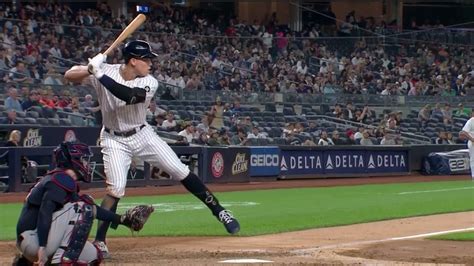 Aaron Judge Slow Motion Home Run Baseball Swing Hitting Mechanics Tips ...