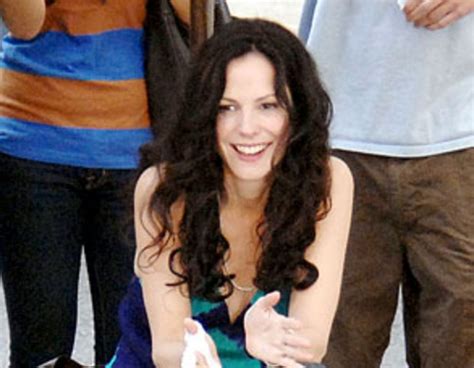 Mary-Louise Parker, Weeds from Snapped on Set: TV | E! News