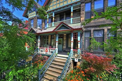 Adorable historic home in Cleveland, Ohio! | Real estate houses, Real estate photography ...