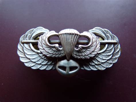 Airborne Artillery Jump Wing Badge US Army Military Parachute Medal Lapel Pin Collectibles ...