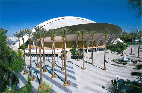 Anaheim Convention Center – Arena Plaza - rjmdesigngroup.com