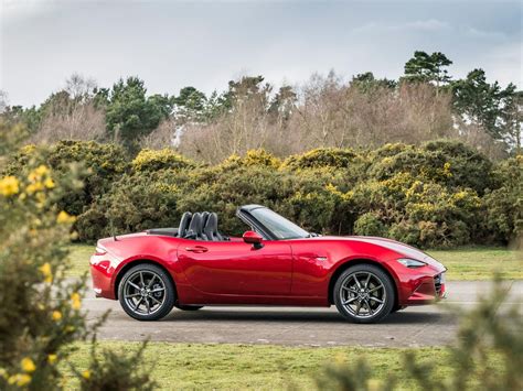 Latest Mazda MX-5 gains updated trim levels and new paint colours ...