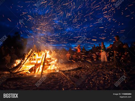 Night Campfire Image & Photo (Free Trial) | Bigstock