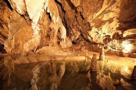 Belianska cave, Slovakia – Stock Editorial Photo © jarino #41750633