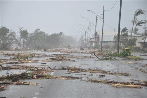 Police remember devastation of Cyclone Yasi 10 years on - Far North