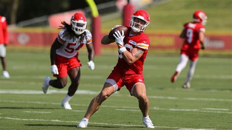 Rookie TE Noah Gray on Chiefs Camp: “There’s a Standard Here and I’m ...